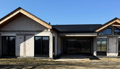 Infissi, porte, tapparelle, cancelli e vetrate su