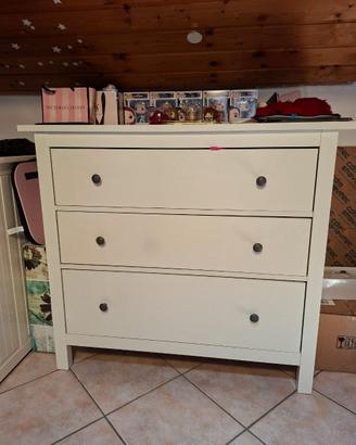 Cassettiera/comò Hemnes ikea