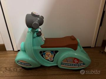 Vespa bimbo Smart Stages Scooter di Fisher-Price