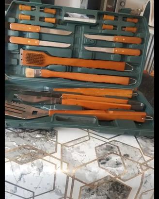 Set Barbecue 18 pezzi Valigetta 