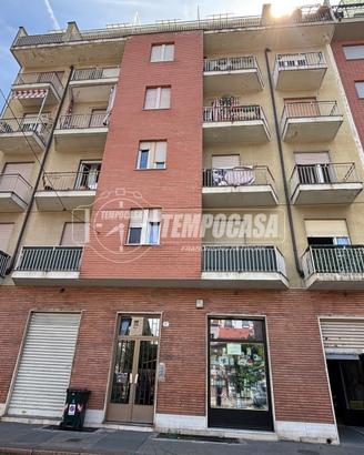 3 LOCALI RISTRUTTURATO IN ZONA BORGATA LESNA