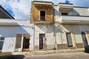 MULTILOCALE A LEVERANO