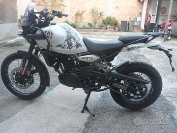 Royal Enfield Himalayan kamet white tubeless