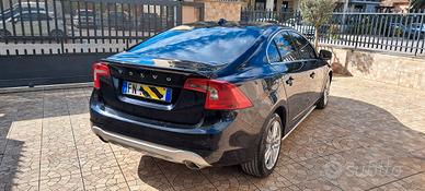 Graziosa Volvo S60  D3