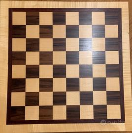 scacchiera di legno