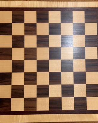 scacchiera di legno