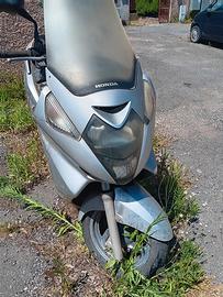 honda silver wing 600