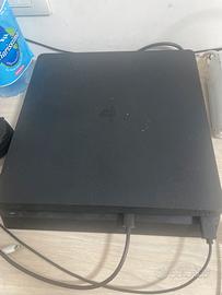 Ps4+2 joystick originali+gta5+fifa22