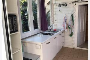 Vendita casetta in legno con veranda