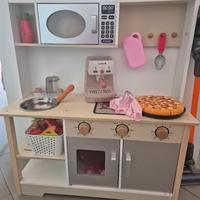 cucina giocattolo in legno 