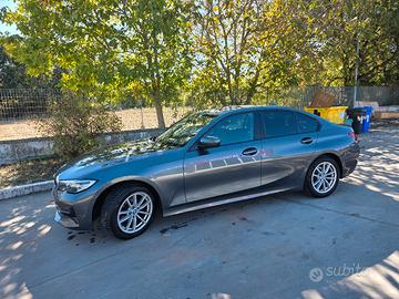 BMW SERIE 318D G20 berlina pari al nuovo