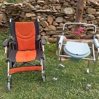 sedia a rotelle e sedile WC portatile