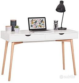 scrivania stile scandinavo