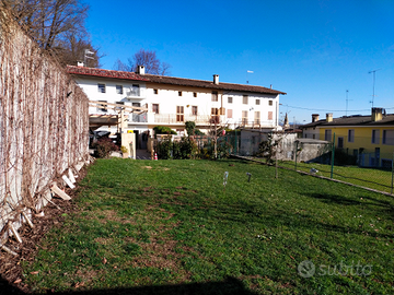 Disponibile casa di testa