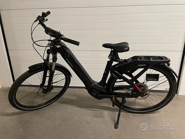 Bicicletta elettrica Bianchi e-omnia C