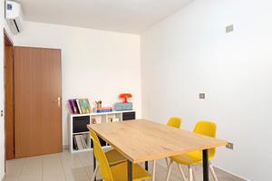 Ufficio al piano secondo con ascensore