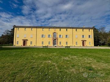 Villa di 3300 m² con più di 5 locali a San Lazzaro