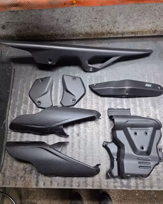 pezzi carbonio hypermotard 698 