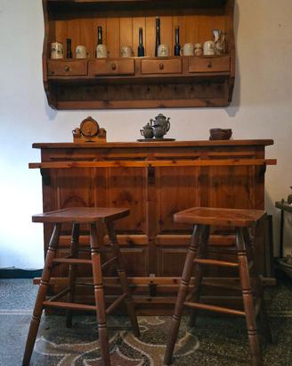 Mobile bar +sgabelli +piattaia+mobiletto