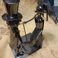 Porta bottiglie in metallo sposi 