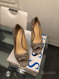 Scarpe Guess grigie