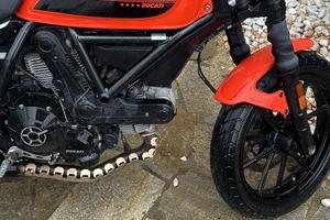 Ducati scrambler sixty2 anno 2023