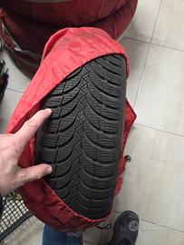 gomme pneumatici da neve 175 60 R15 