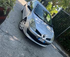RENAULT Clio 3ª serie - 2005