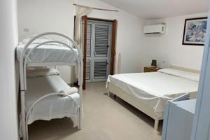 Locale climatizzato santa maria del cedro