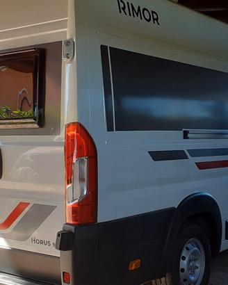 Camper furgonato puro van camperizzato 6.800 km
