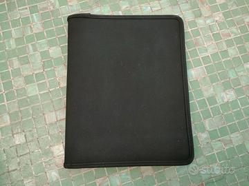 Raccoglitore nero multitasking