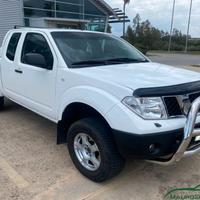 FUORISTRADA NISSAN NAVARA 2.5 CDI 4X4 PICK-UP