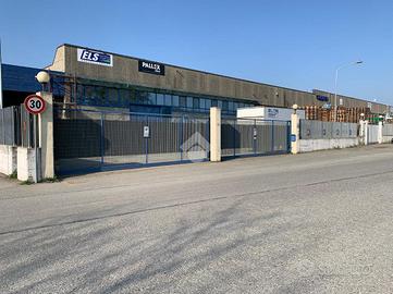 CAPANNONE A VOLPIANO