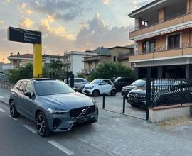 VOLVO XC60 2.0 B4 (d) R-design Dark Plus AWD