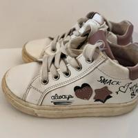 Scarpa bambina Naturino con zip laterale taglia 26