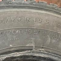 4 Pneumatici 245/70R19,5 Michelin