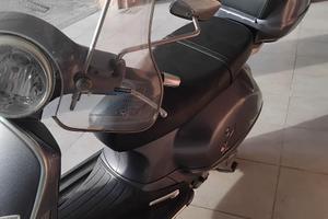Vespa GTS 200L  + Vespa 50 special 