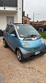 Auto ferma per revisione