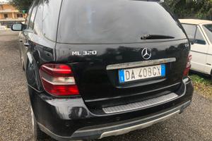 Mercedes ML320