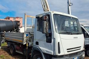 Camion con GRU e Ribaltabile EUROCARGO MODELLO 75.