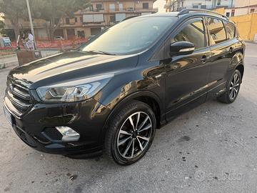 Ford kuga 1.5 tdci st line