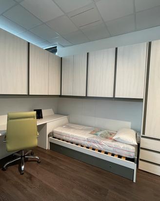 Cameretta a ponte completa – moderna e funzionale