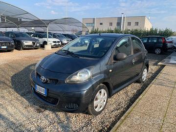 TOYOTA Aygo 1.0 12V VVT-i 5 porte Sol