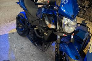 Suzuki 600 gsr