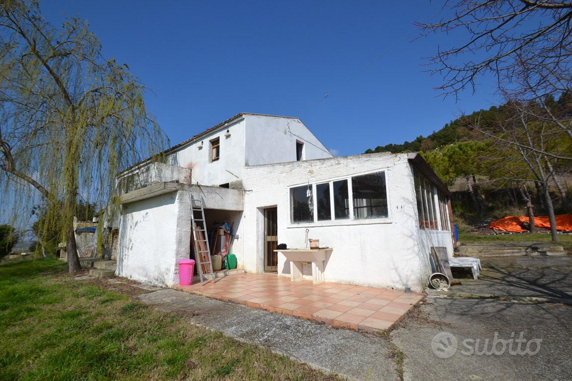 Land, 350 m²