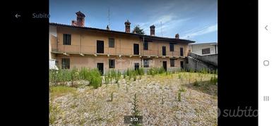 cortile indipendente 