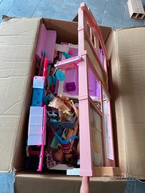 Casa più ambulanza barbie