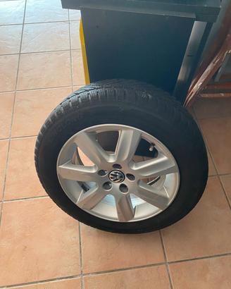 Gomme da neve con cerchi in lega 