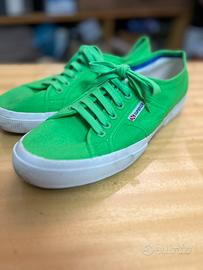 Numero on sale verde superga