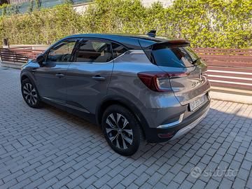 RENAULT CAPTUR TECHNO FULL HYBRID